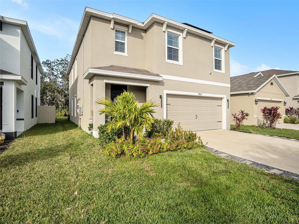 17012 OVAL RUM DRWIMAUMA, FL 33598 - Front