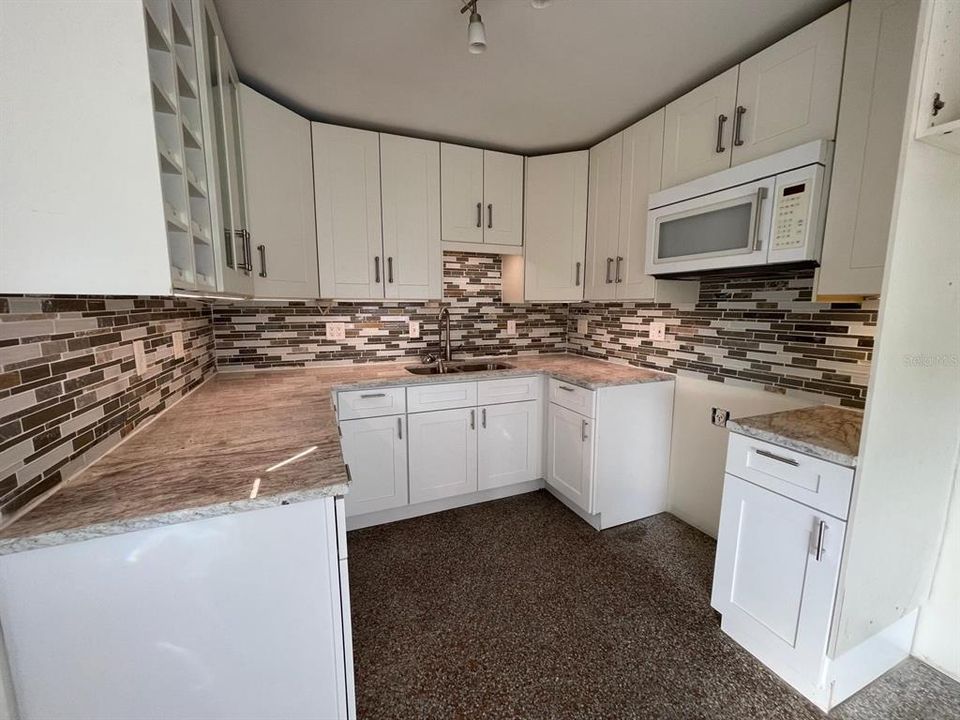 For Rent: $1,995 (3 beds, 1 baths, 1146 Square Feet)