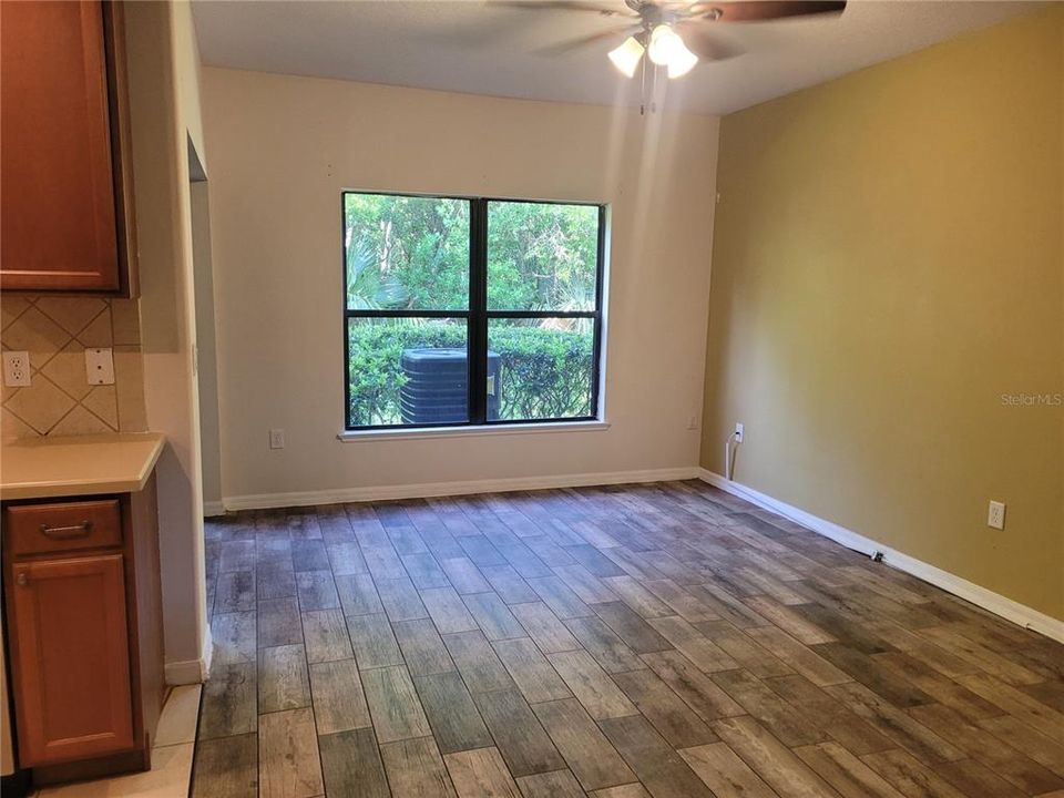 For Rent: $2,350 (3 beds, 2 baths, 1642 Square Feet)