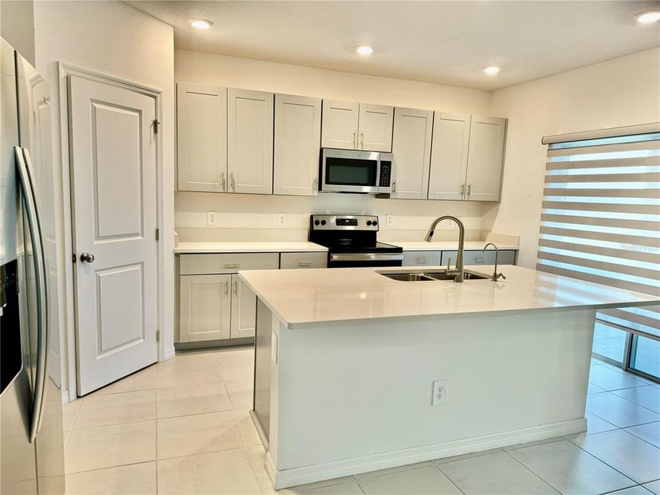 For Sale: $439,000 (4 beds, 2 baths, 1851 Square Feet)