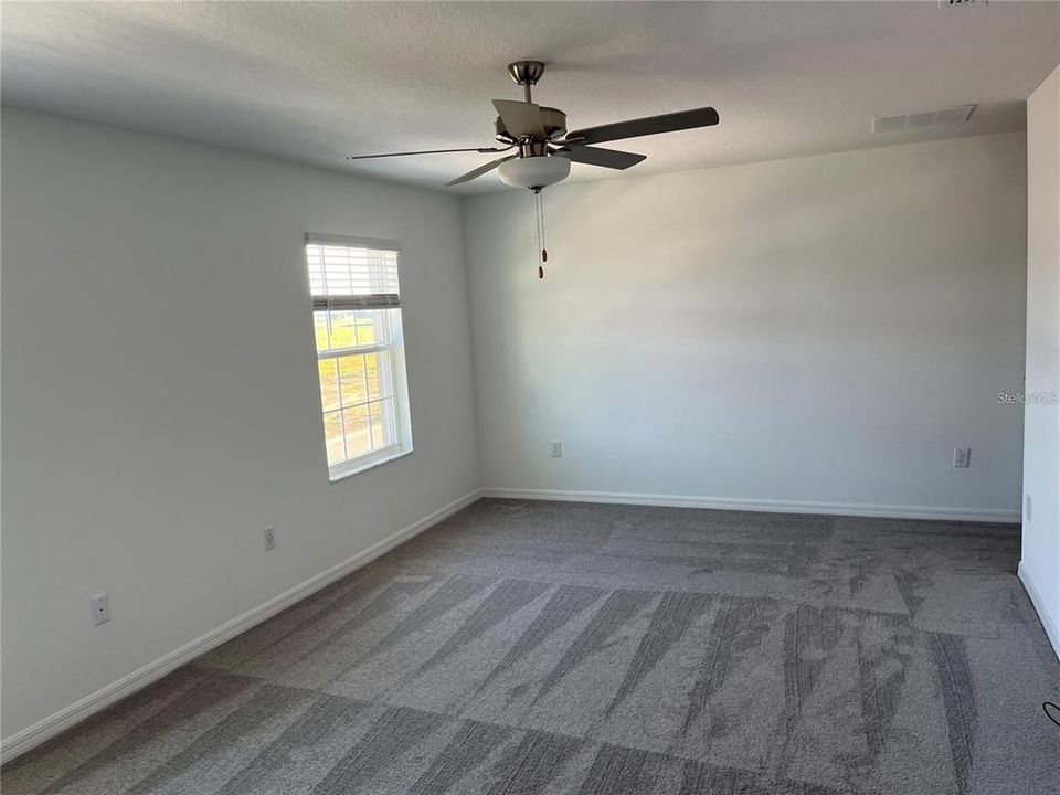 For Rent: $2,500 (3 beds, 2 baths, 2319 Square Feet)