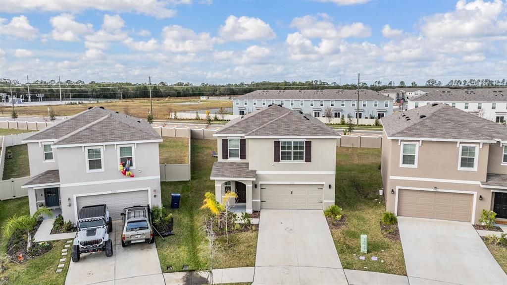 For Sale: $399,990 (3 beds, 2 baths, 1961 Square Feet)