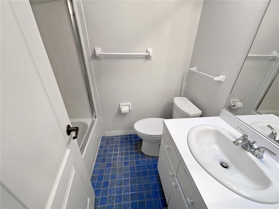 For Sale: $455,000 (2 beds, 2 baths, 1114 Square Feet)