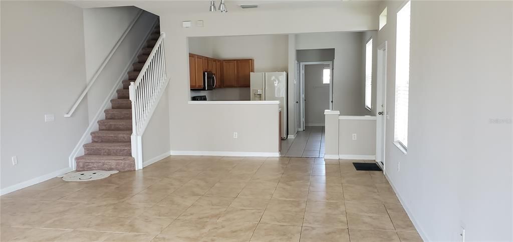 For Rent: $2,200 (3 beds, 2 baths, 1545 Square Feet)