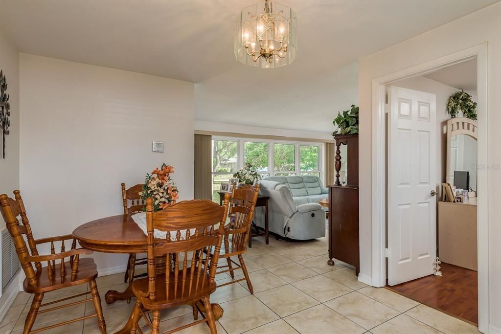 For Sale: $399,000 (3 beds, 2 baths, 1559 Square Feet)