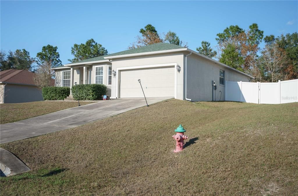 For Sale: $277,900 (3 beds, 2 baths, 1902 Square Feet)