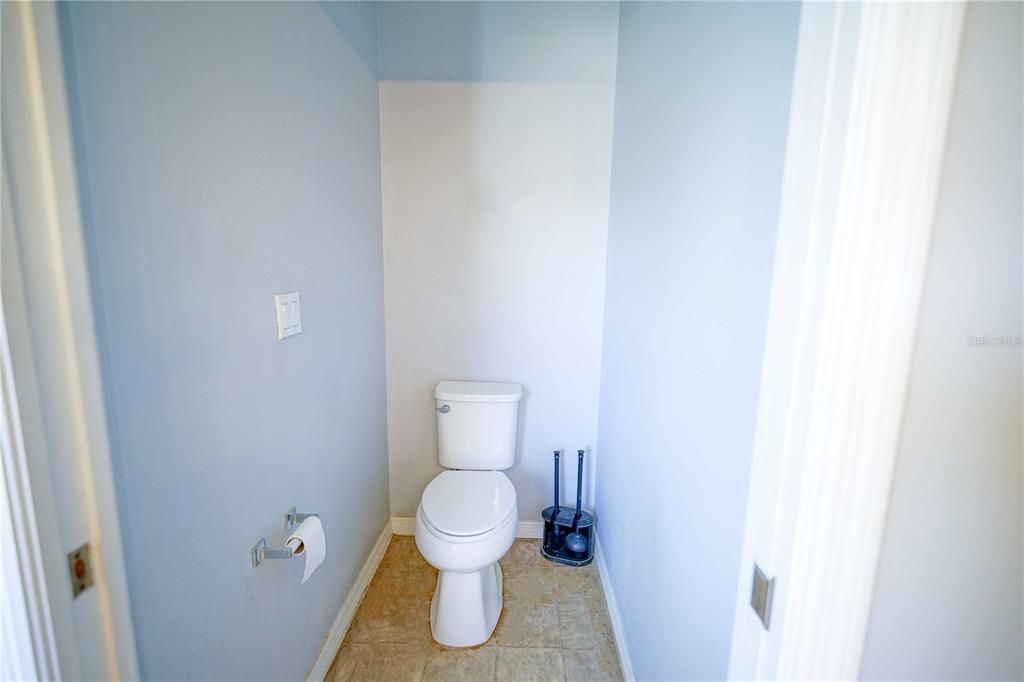 For Sale: $277,900 (3 beds, 2 baths, 1902 Square Feet)