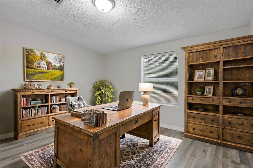 For Sale: $232,900 (3 beds, 2 baths, 1620 Square Feet)