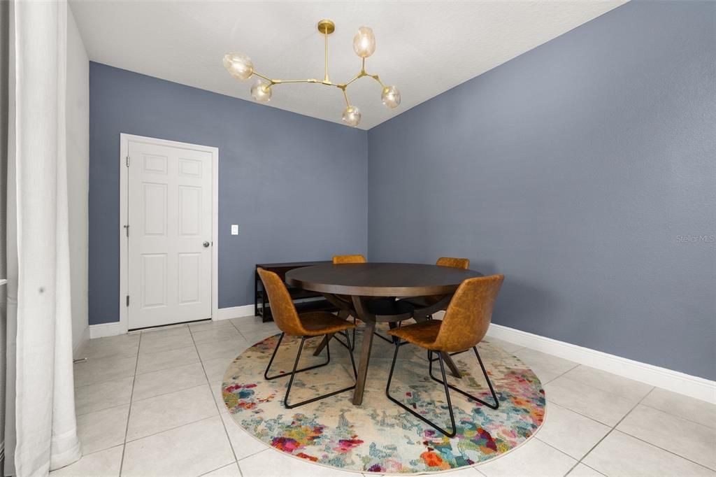 For Sale: $499,900 (3 beds, 2 baths, 1937 Square Feet)