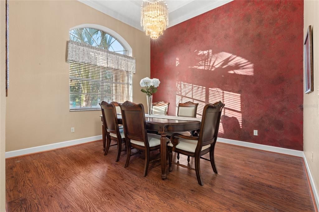 Formal dinning room