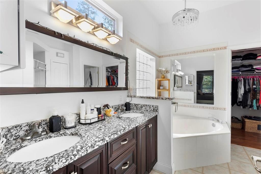 Ensuite bath towards garden soaking tub and huge walk-in closet.