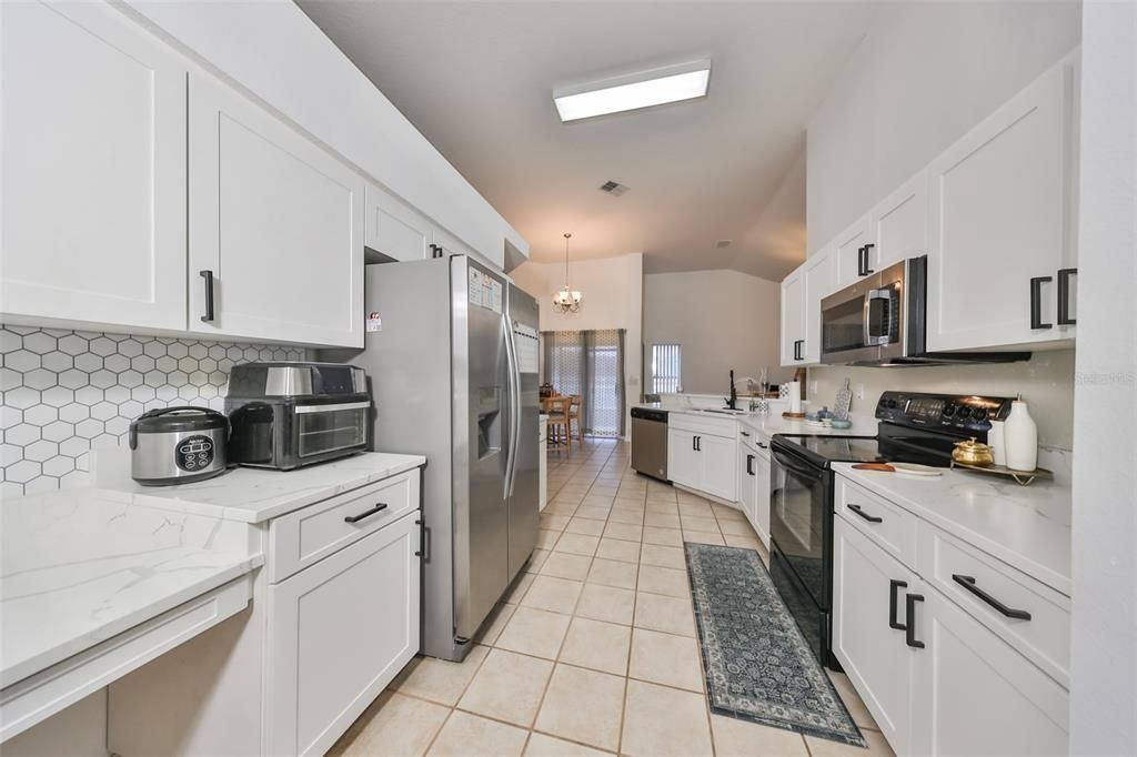 For Sale: $535,000 (4 beds, 2 baths, 2084 Square Feet)