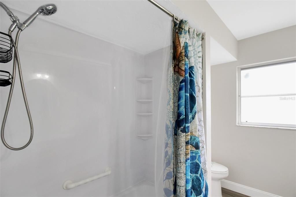 出租: $7,000 (3 贝兹, 2 浴室, 1846 平方英尺)