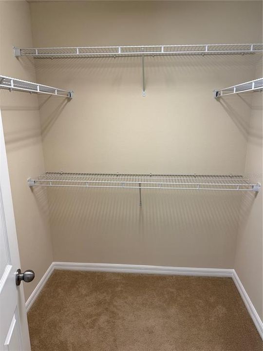 Walking closet