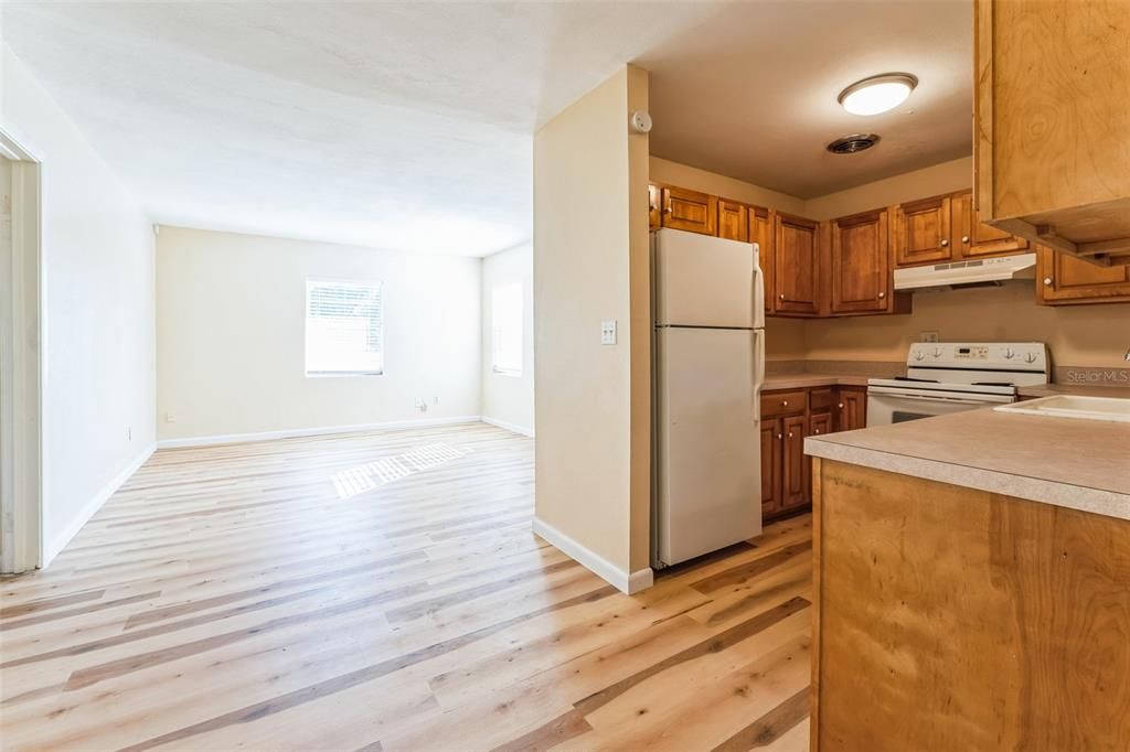 For Sale: $262,500 (3 beds, 2 baths, 1280 Square Feet)