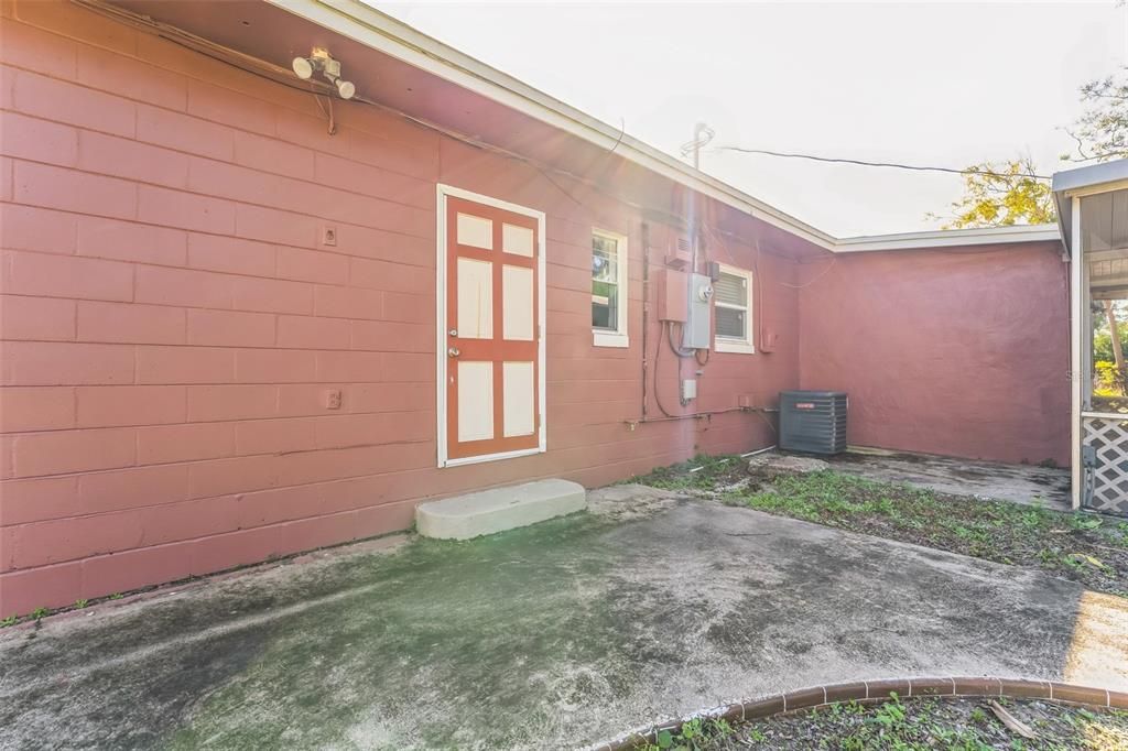 For Sale: $262,500 (3 beds, 2 baths, 1280 Square Feet)