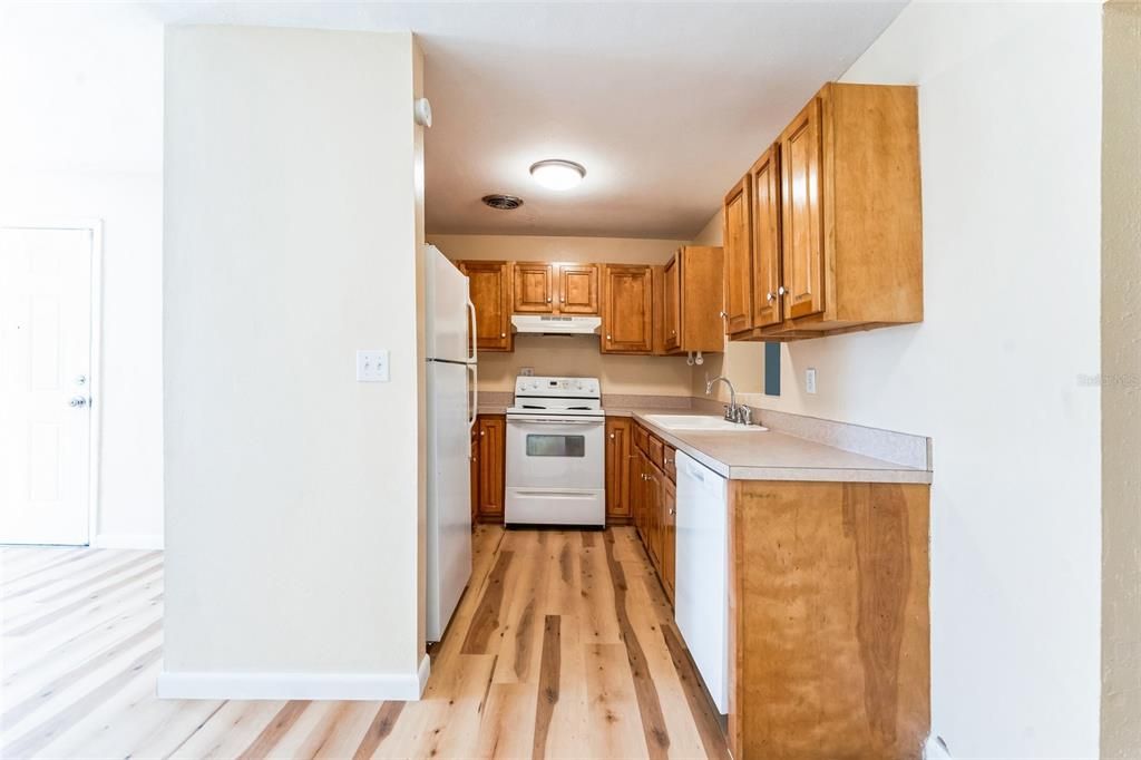 For Sale: $262,500 (3 beds, 2 baths, 1280 Square Feet)