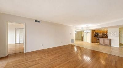 For Sale: $1,175,000 (2 beds, 2 baths, 1393 Square Feet)