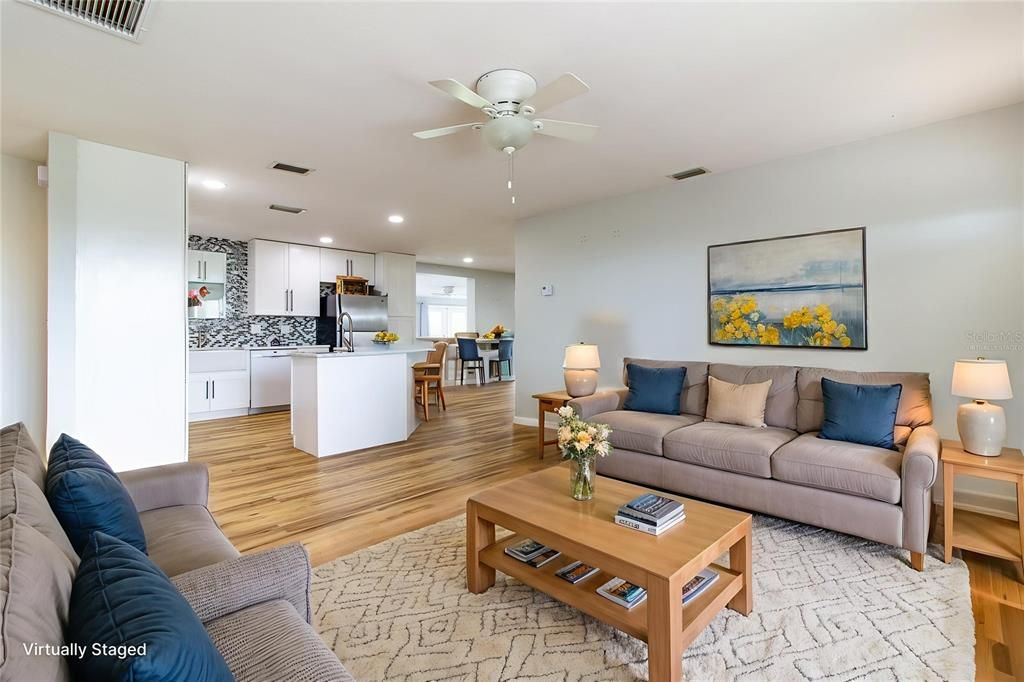 待售: $995,000 (3 贝兹, 2 浴室, 2298 平方英尺)