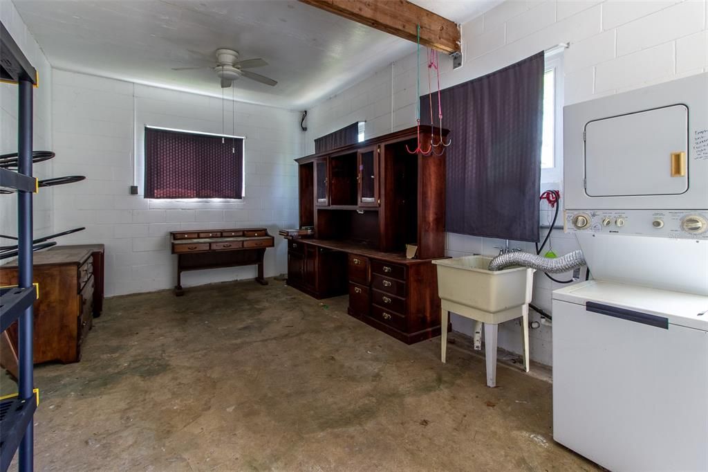 待售: $995,000 (3 贝兹, 2 浴室, 2298 平方英尺)