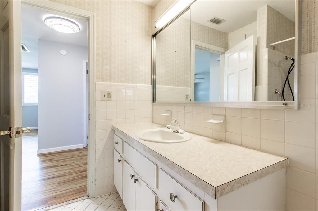 待售: $995,000 (3 贝兹, 2 浴室, 2298 平方英尺)