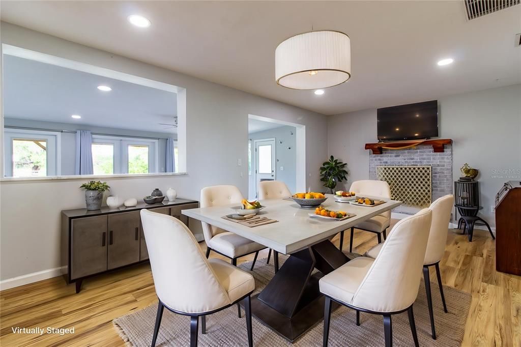 待售: $995,000 (3 贝兹, 2 浴室, 2298 平方英尺)