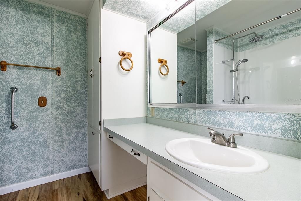 待售: $995,000 (3 贝兹, 2 浴室, 2298 平方英尺)