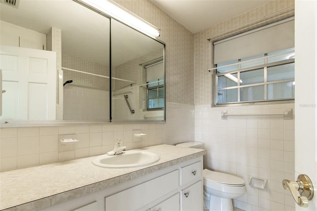 待售: $995,000 (3 贝兹, 2 浴室, 2298 平方英尺)