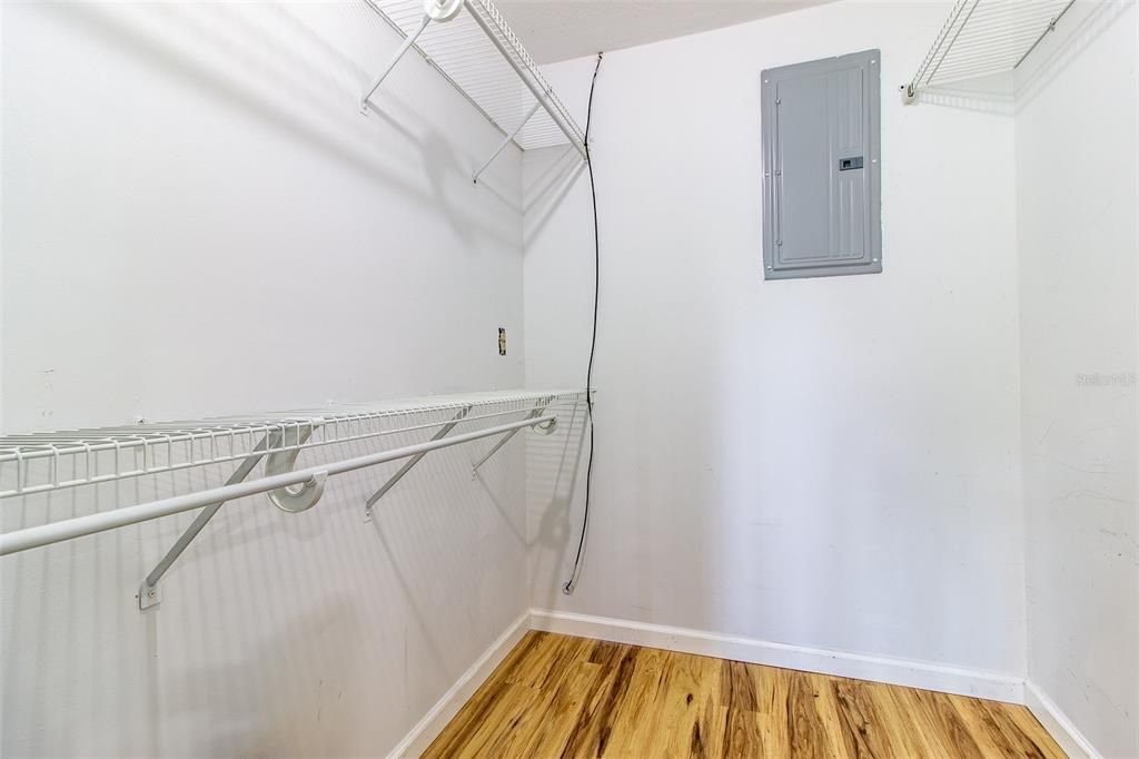 待售: $995,000 (3 贝兹, 2 浴室, 2298 平方英尺)