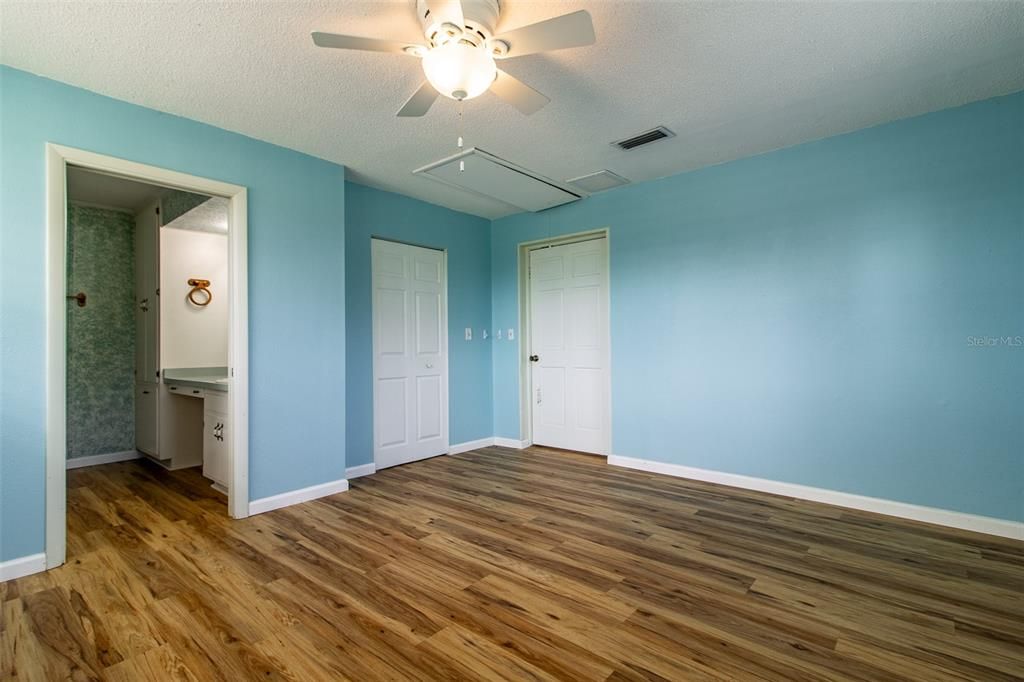 待售: $995,000 (3 贝兹, 2 浴室, 2298 平方英尺)