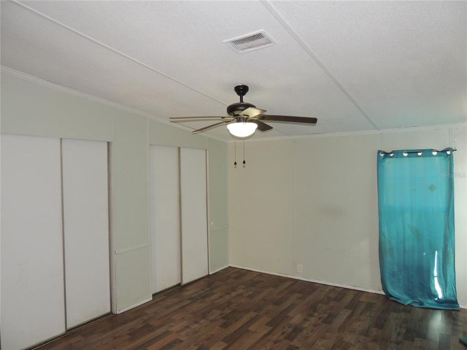 For Sale: $119,900 (2 beds, 2 baths, 1080 Square Feet)