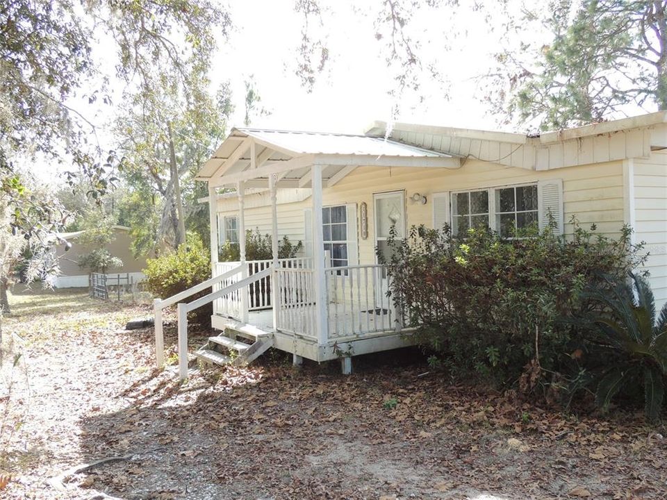 For Sale: $119,900 (2 beds, 2 baths, 1080 Square Feet)