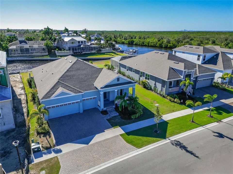 For Sale: $1,099,000 (4 beds, 3 baths, 2625 Square Feet)