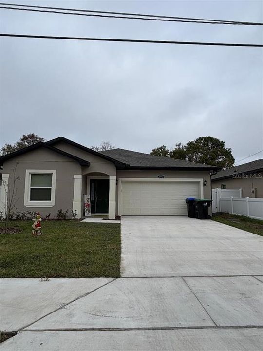 Vendido Recientemente: $355,000 (3 camas, 2 baños, 1653 Pies cuadrados)