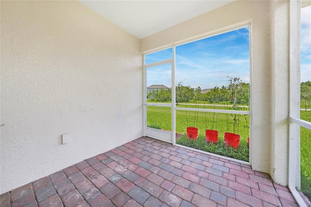 Screened Lanai with Pavers