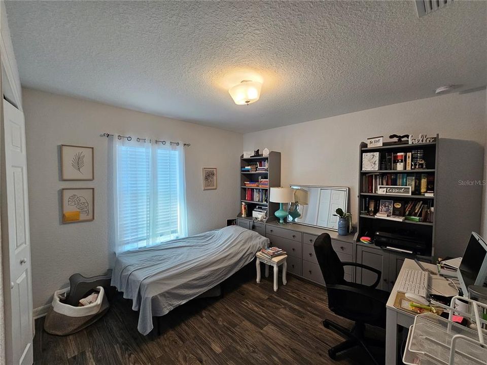 For Sale: $254,900 (3 beds, 2 baths, 1326 Square Feet)