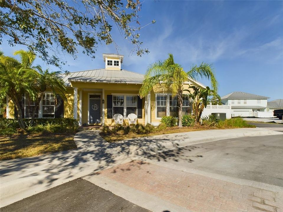 For Sale: $449,900 (3 beds, 2 baths, 2028 Square Feet)