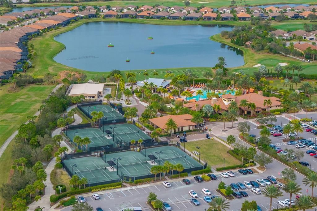 Tennis courts, Pro Shop and Wellness Center