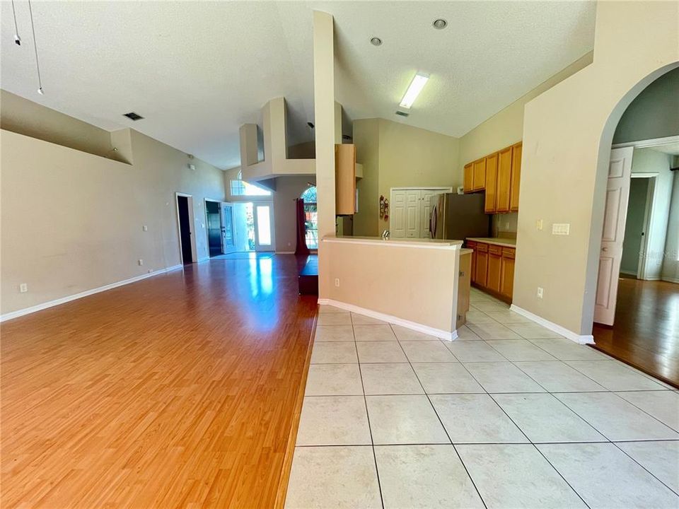 For Rent: $3,100 (4 beds, 2 baths, 2050 Square Feet)