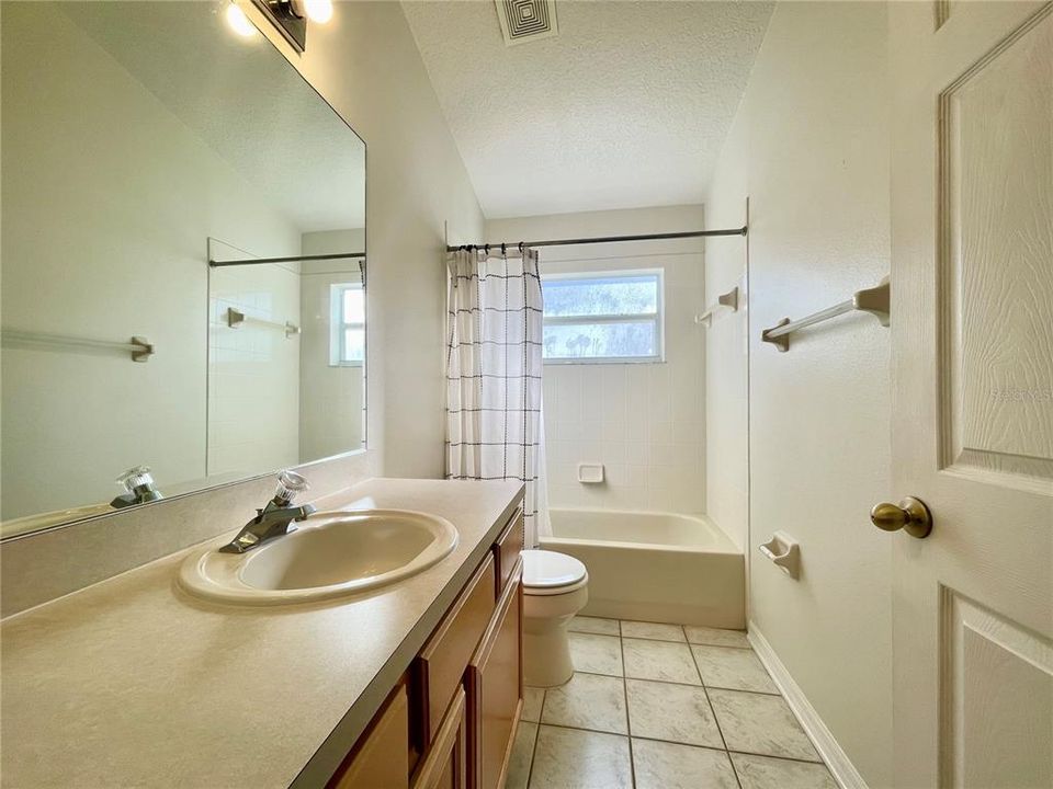 2nd bathroom