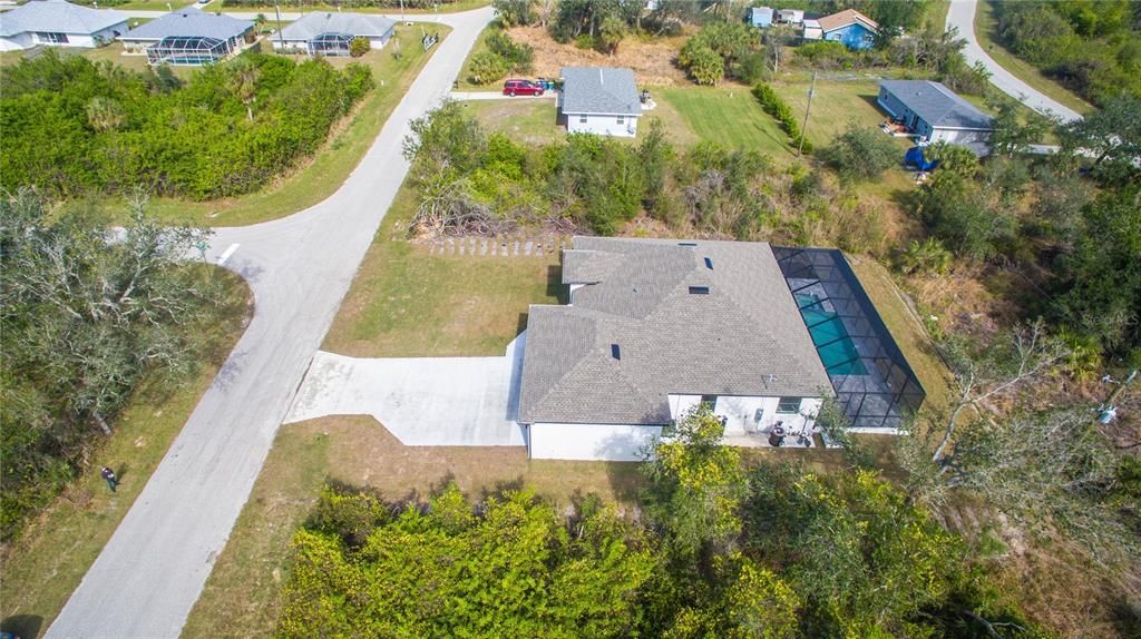 For Sale: $499,900 (3 beds, 2 baths, 1884 Square Feet)