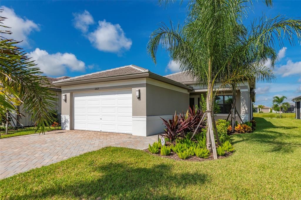 Recently Sold: $620,000 (2 beds, 2 baths, 2136 Square Feet)