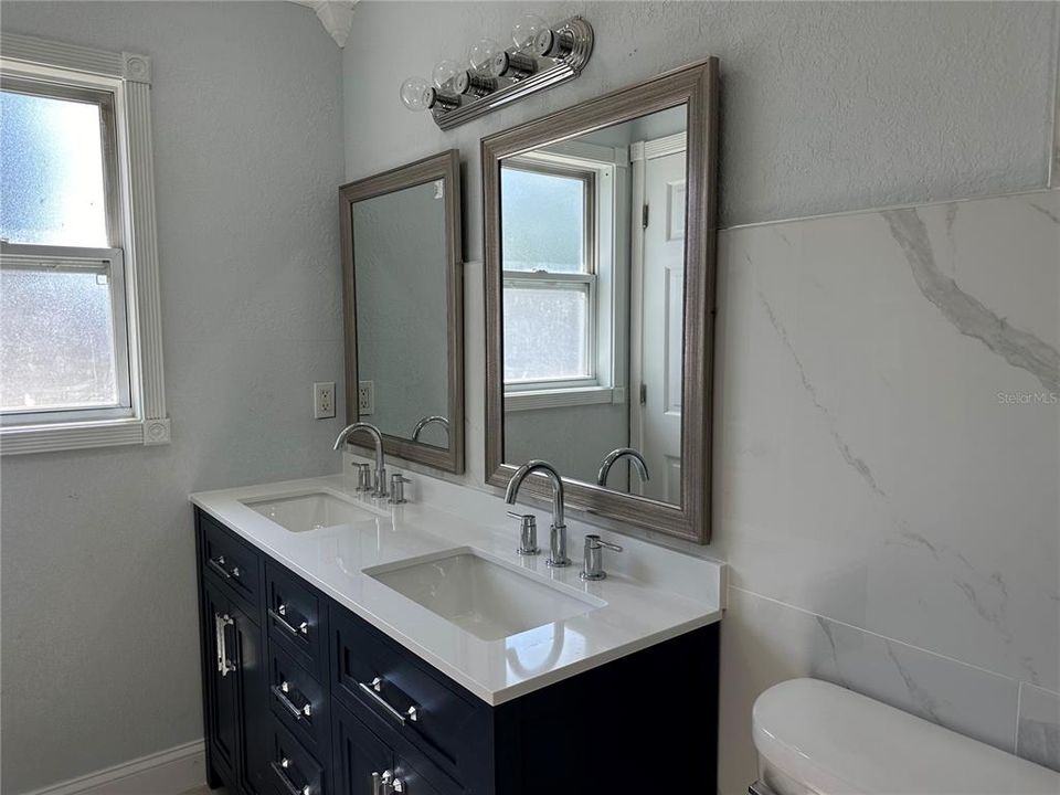 Dual sinks in master Bath