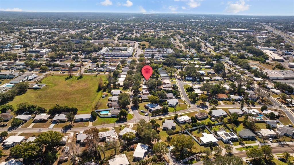 Aerial view of neighborhood & location