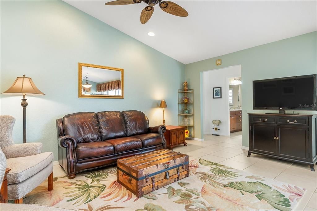 Kitchen, Family Room and Breakfast Nook