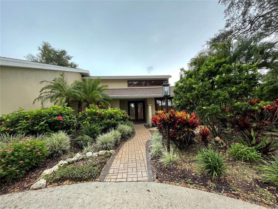 Recently Sold: $1,170,000 (6 beds, 3 baths, 3660 Square Feet)