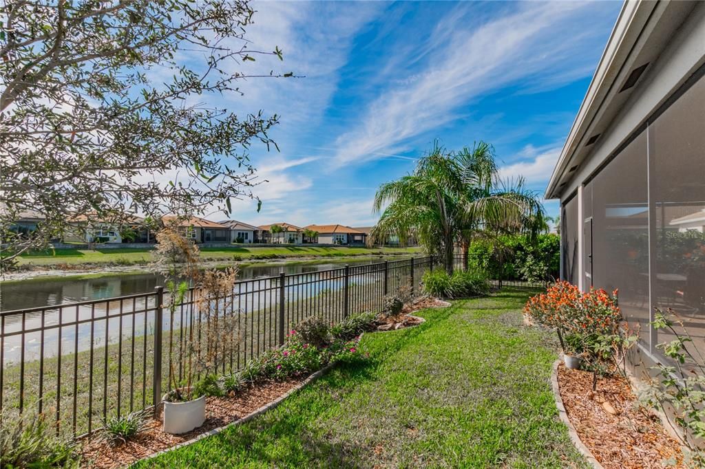 For Sale: $885,000 (3 beds, 3 baths, 3072 Square Feet)