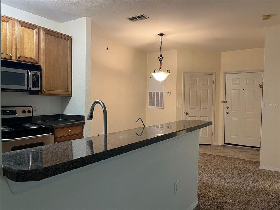 For Rent: $1,750 (2 beds, 2 baths, 1142 Square Feet)