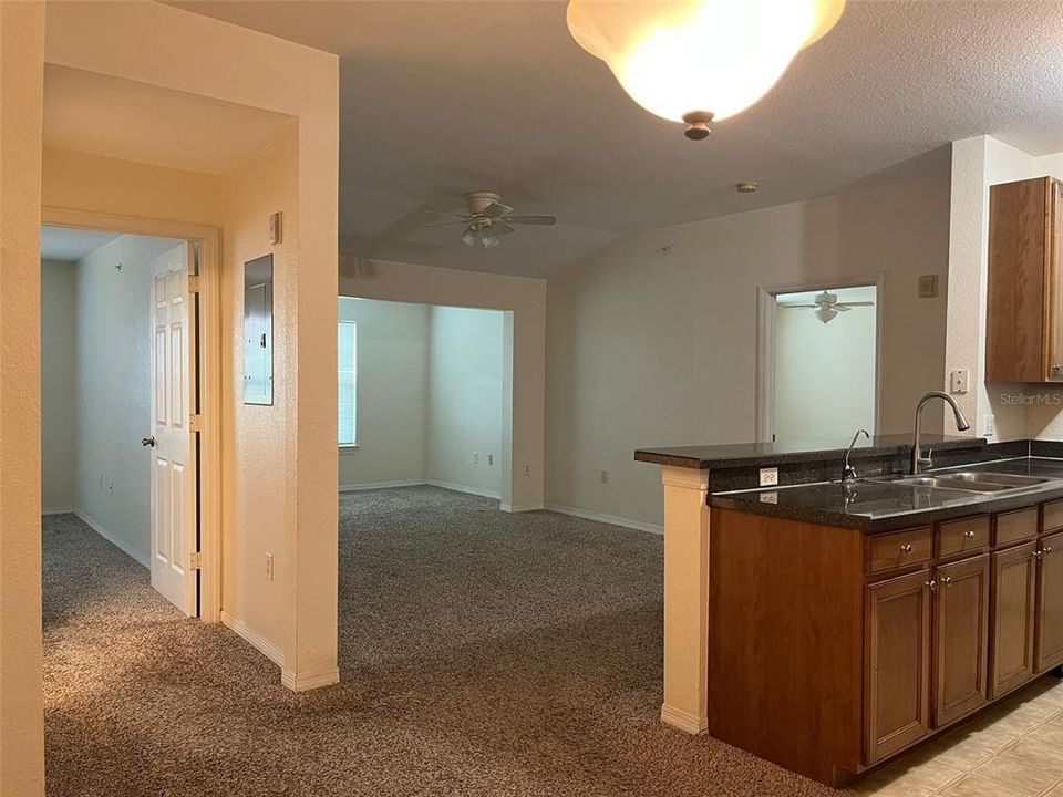 For Rent: $1,750 (2 beds, 2 baths, 1142 Square Feet)