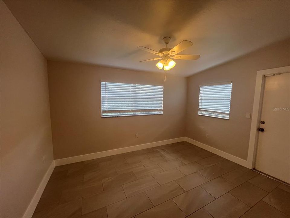 For Rent: $1,700 (2 beds, 2 baths, 990 Square Feet)